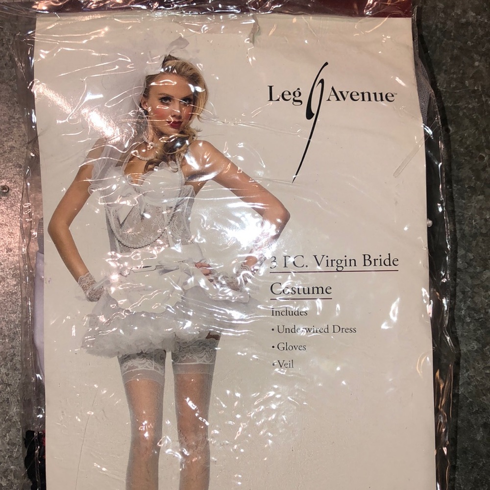 HAPPY HALLOWEEN! Virgin Bride costume. Worn once.